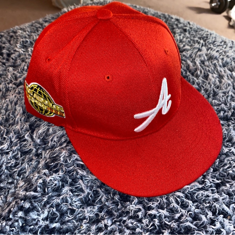 Atlanta braves fitted hat red